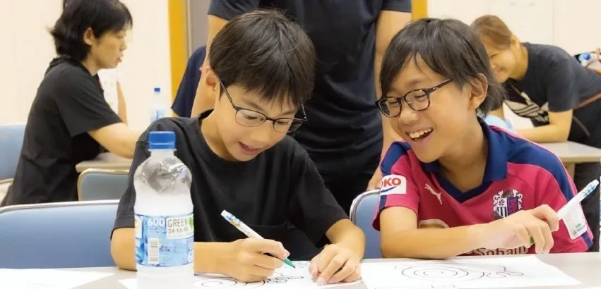 ミライリーダーキャンプで学ぶ子どもたち